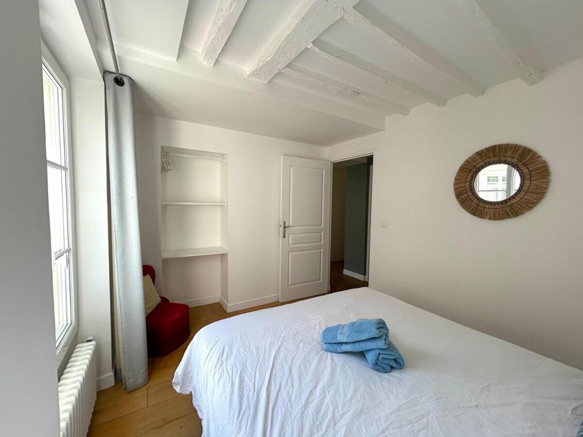 Outstanding And Sunbathed 3 Br Appartement Parijs