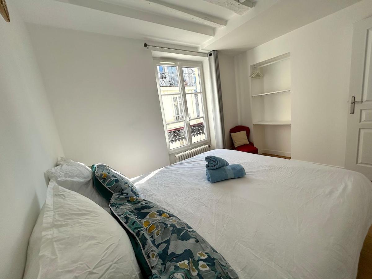 Outstanding And Sunbathed 3 Br * Parijs